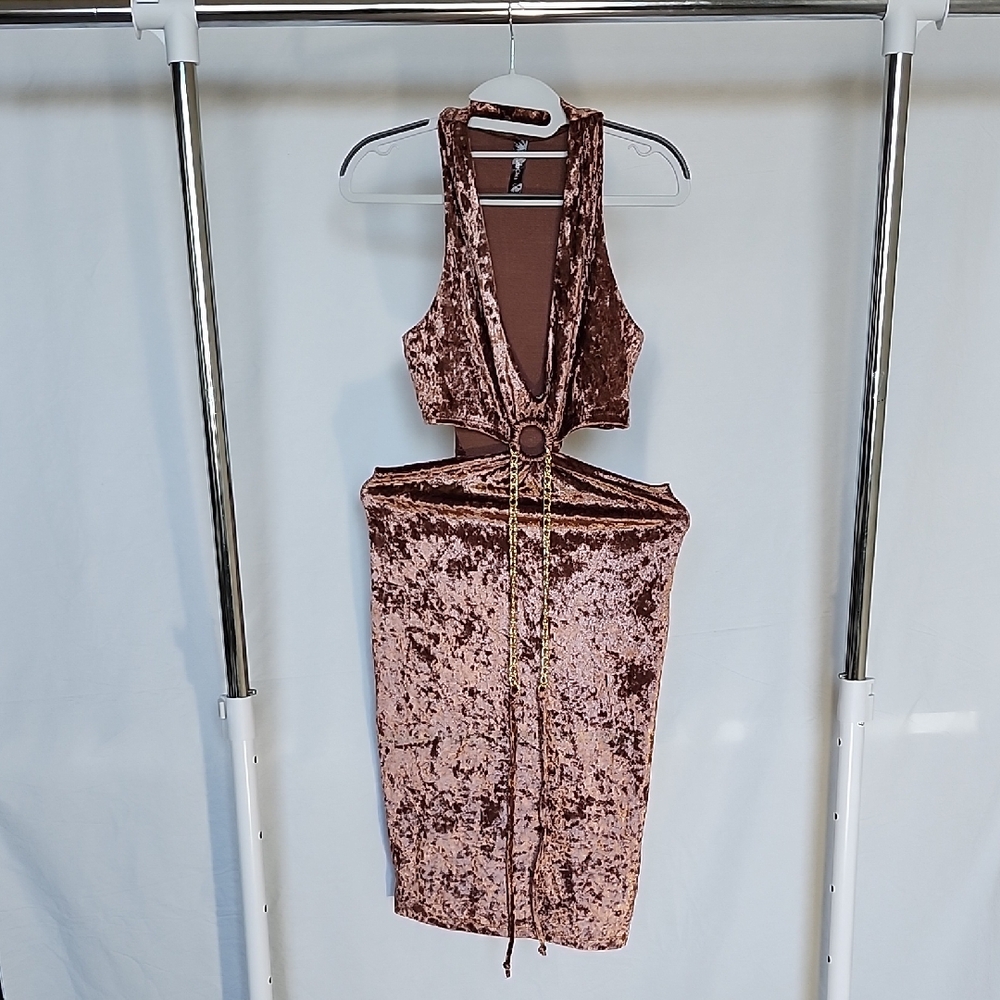 Chic Velvet Cut-Out Mini Dress